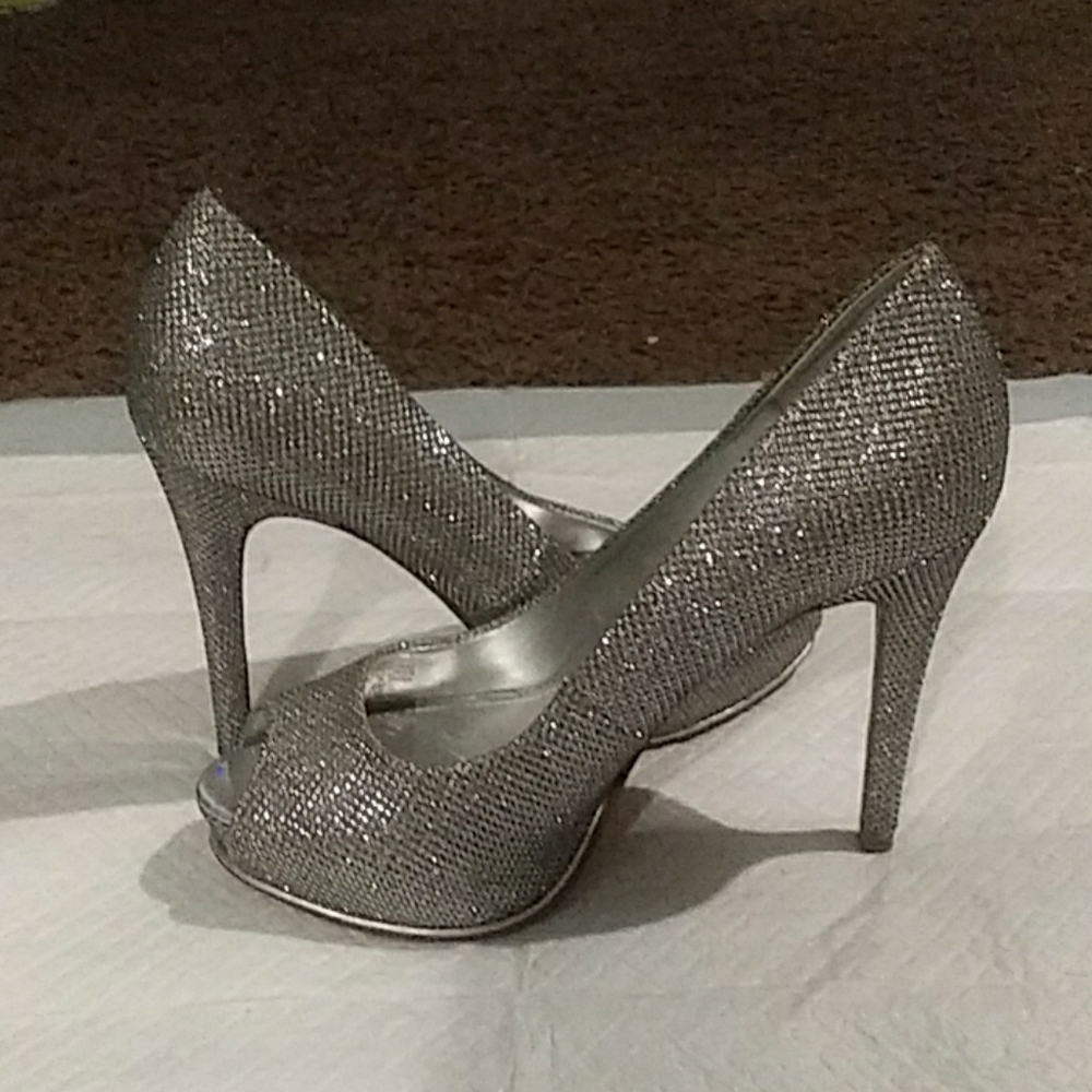 Too tight around toes